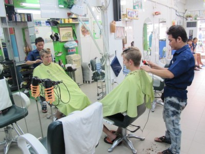 thibaut-coiffeur-birmanie